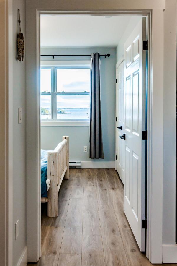 Ferienwohnung New English Point Oceanfront Living With Hot Tub Head of Jeddore Exterior foto
