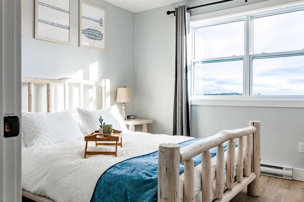 Ferienwohnung New English Point Oceanfront Living With Hot Tub Head of Jeddore Exterior foto