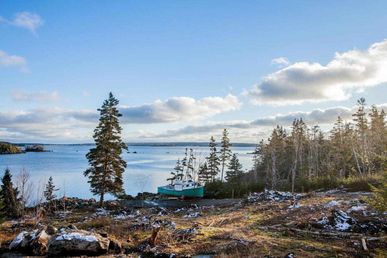 Ferienwohnung New English Point Oceanfront Living With Hot Tub Head of Jeddore Exterior foto
