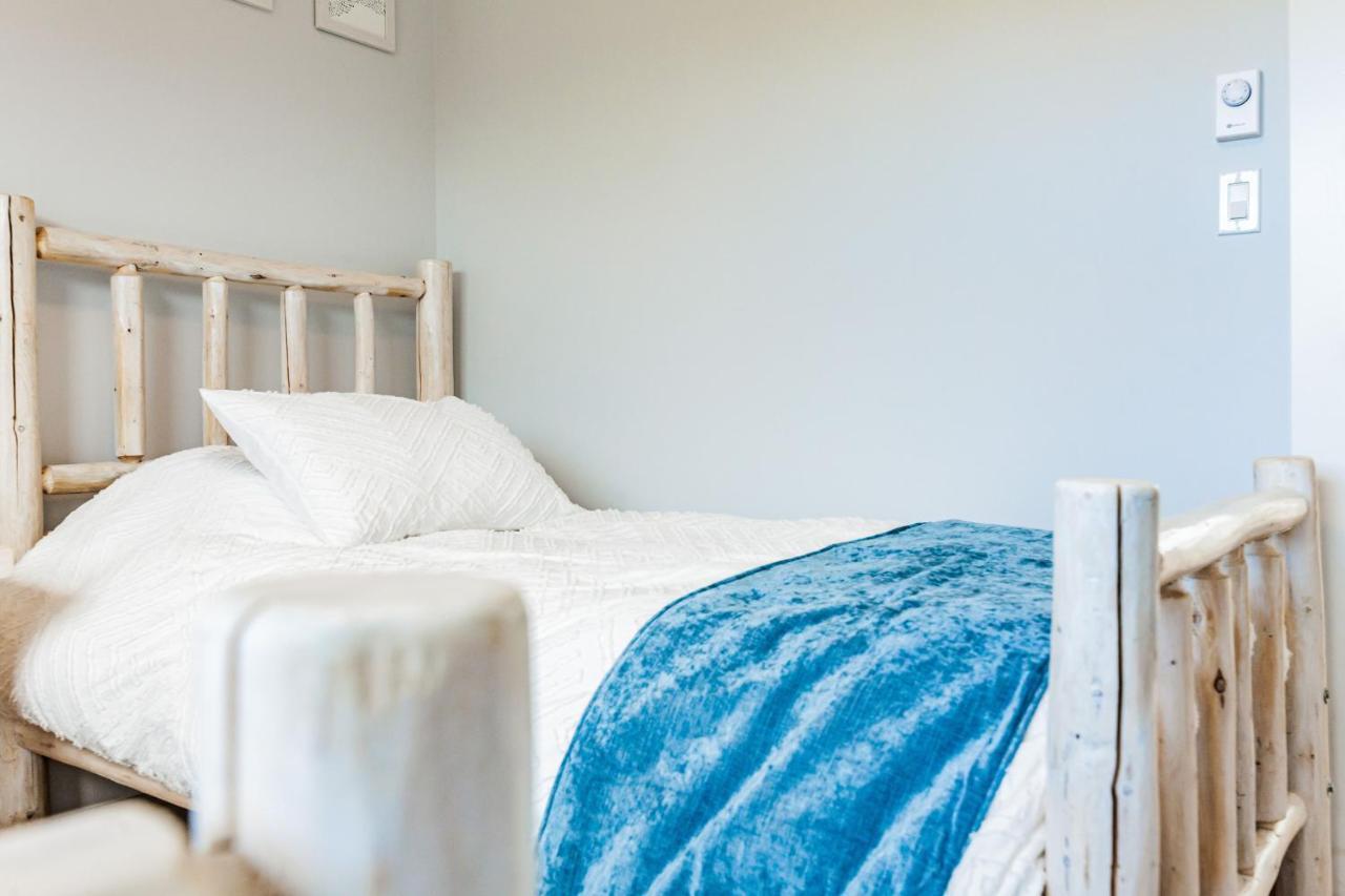 Ferienwohnung New English Point Oceanfront Living With Hot Tub Head of Jeddore Exterior foto