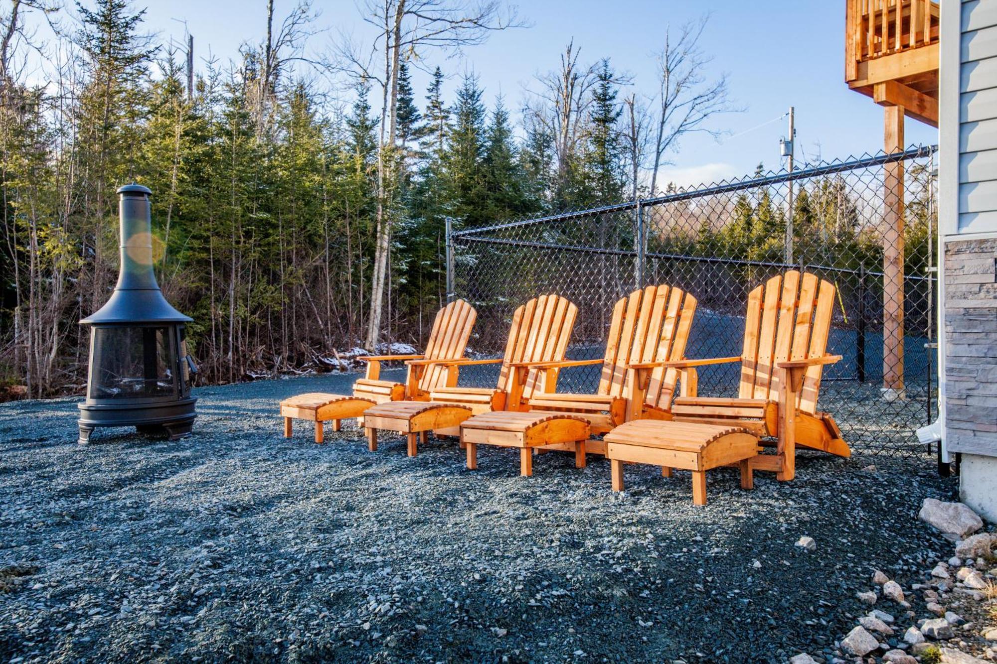 Ferienwohnung New English Point Oceanfront Living With Hot Tub Head of Jeddore Exterior foto